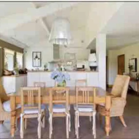 Maison *
